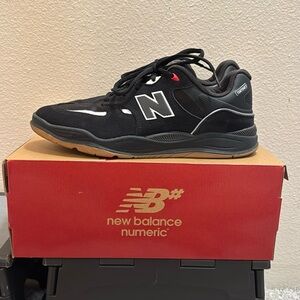 Like new - NB NUMERIC TIAGO LEMOS 1010